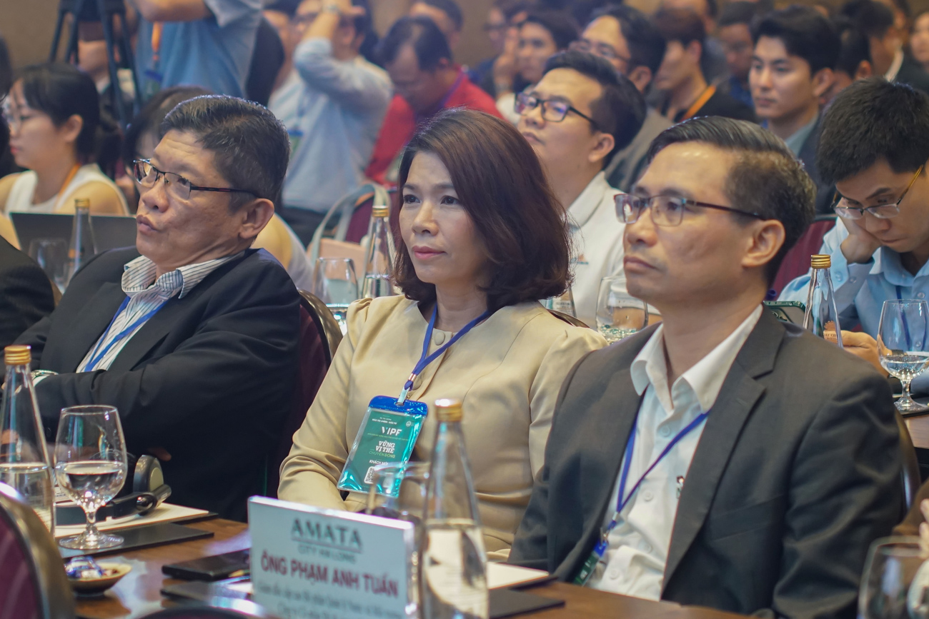 Ba-Ngo-Thi-Phuong-Thuy-CTHĐQT