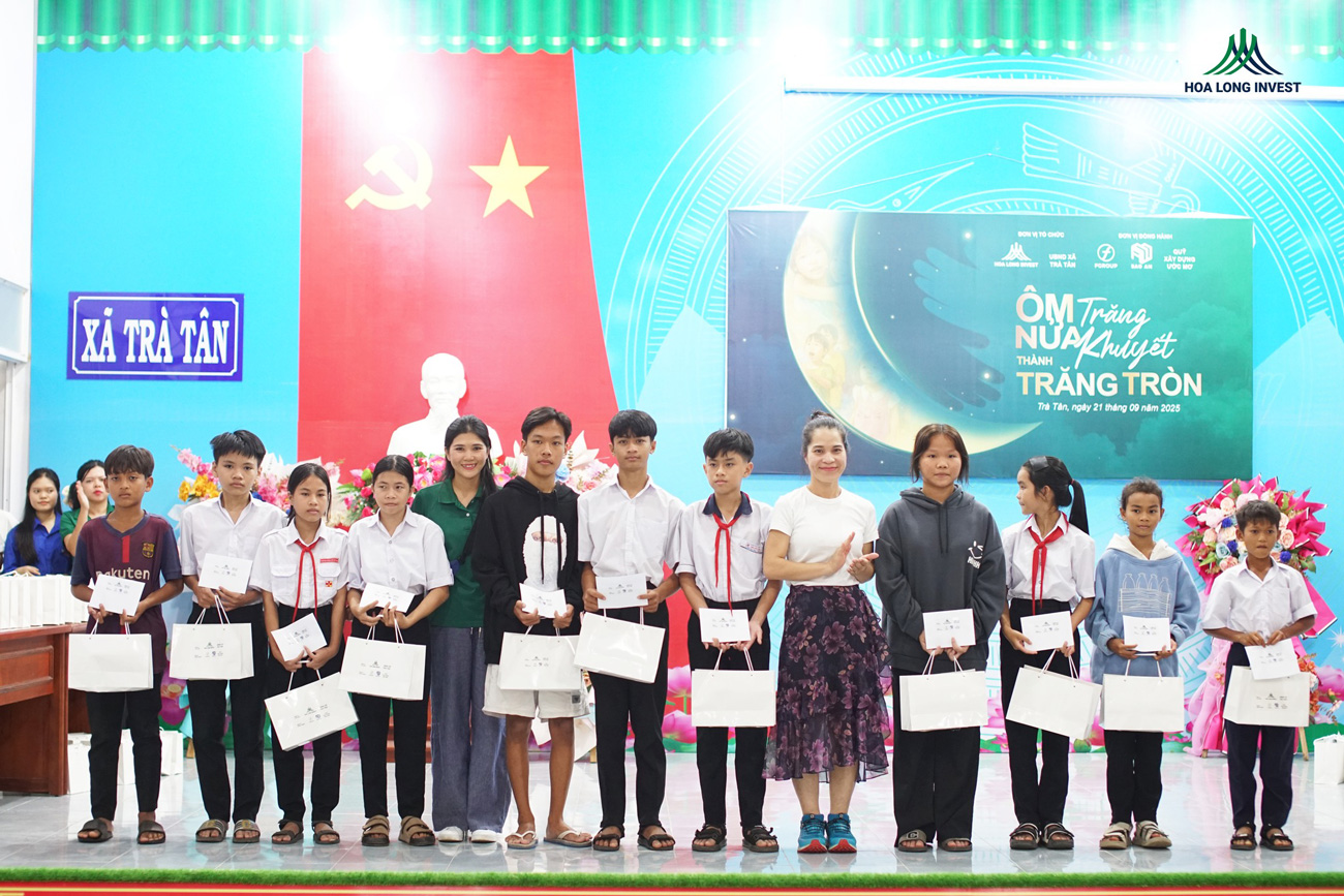Hoa-Long-Invest-tang-qua-trung-thu-cac-be-tai-tra-tan-lam-dong-4-1