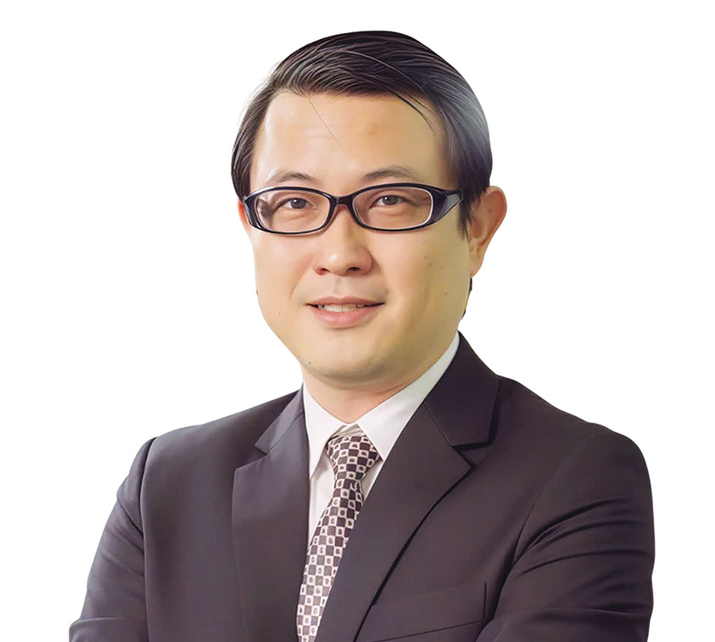 Ông Ben Ding Khoon Yew