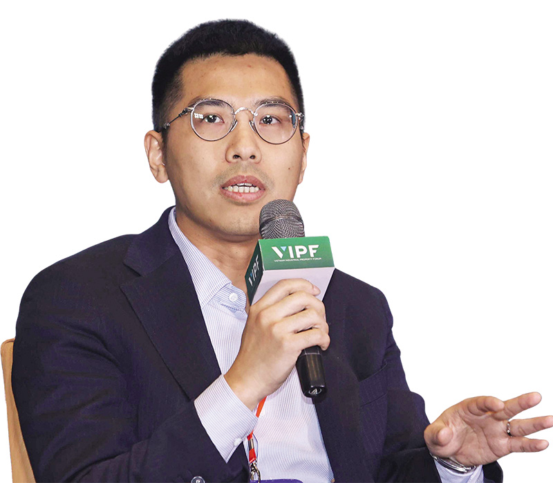 Ông Đinh Hoài Nam